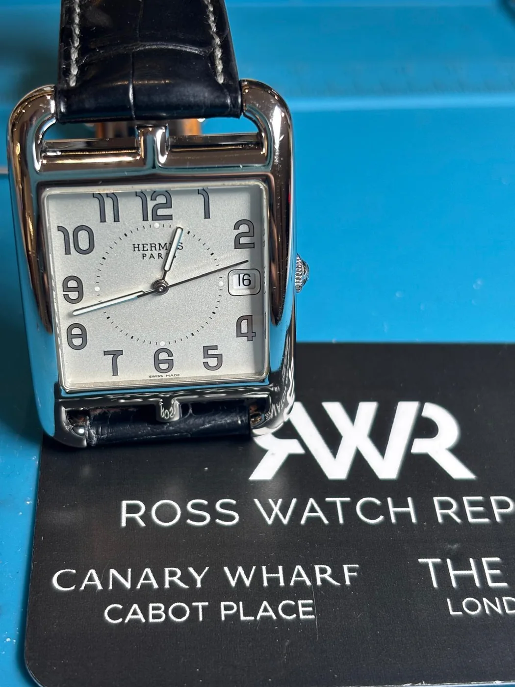 Hermes CC1.810 after loose hand repair, premium battery replacement and polishing