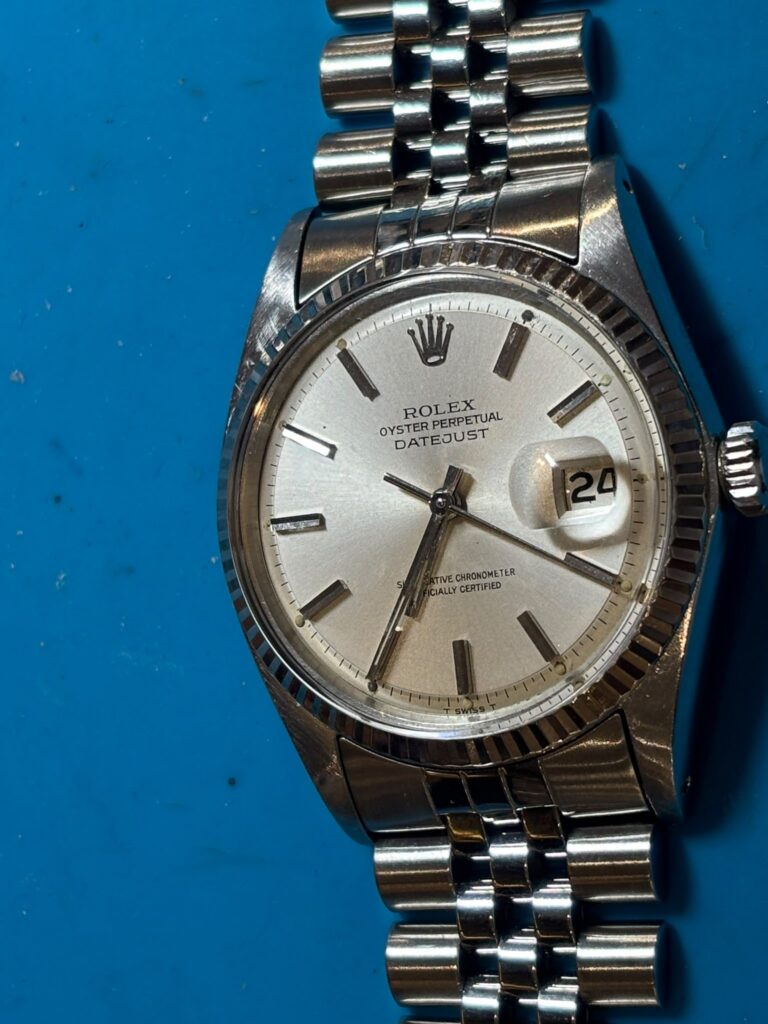 Rolex Datejust 1601 dial after movement securing repair