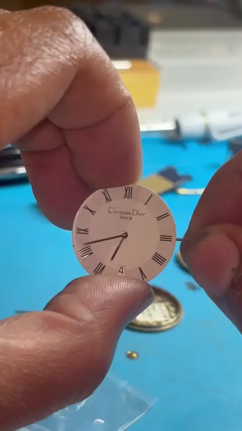Animated workshop clip showing the Christian Dior D45-154 time setting working after ETA movement replacement